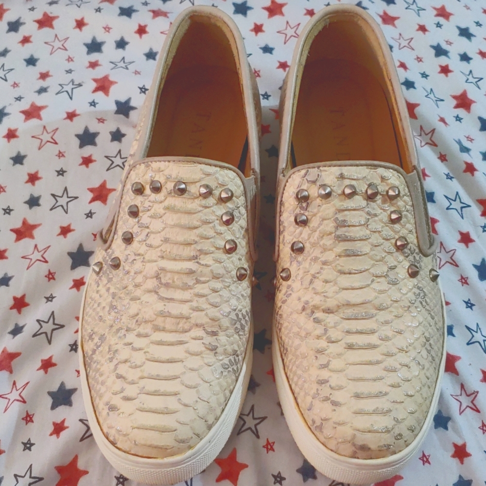 Tandy Cream/Silver slip on fashion sneakers